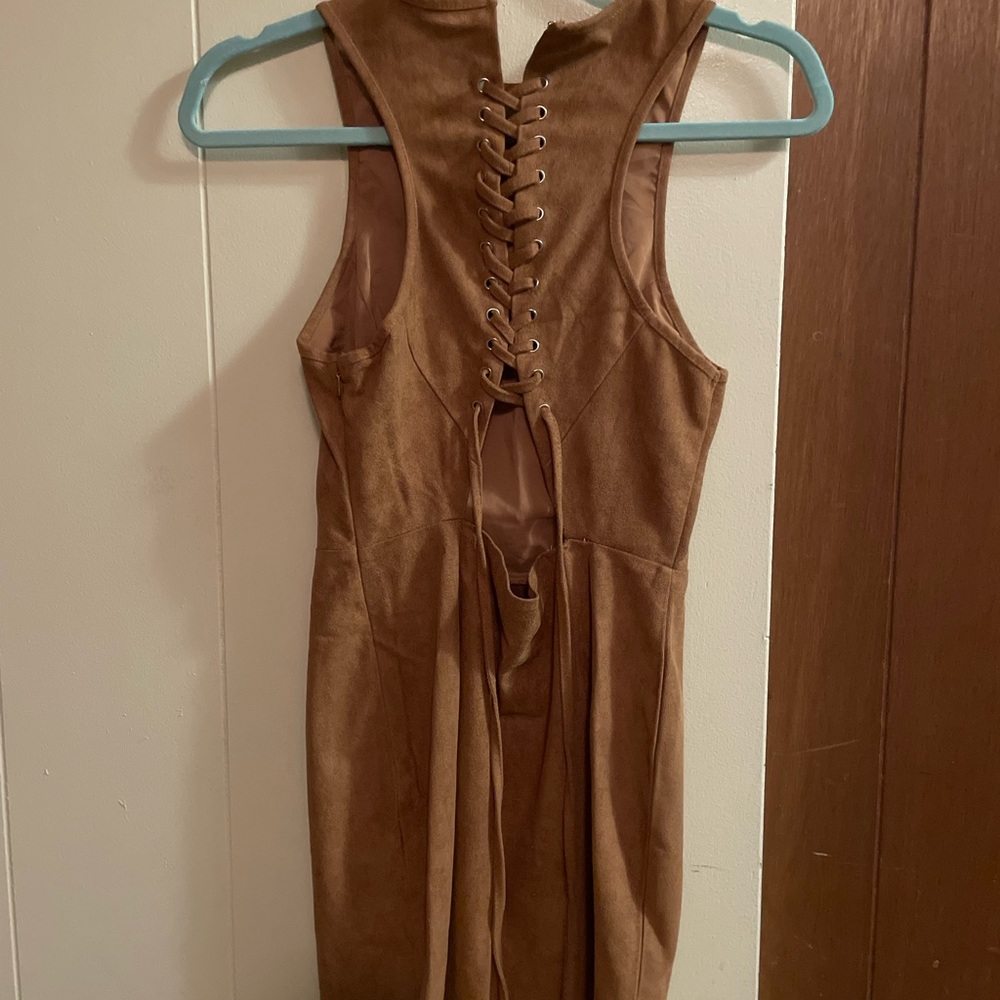 Dress - Picture 4 of 4